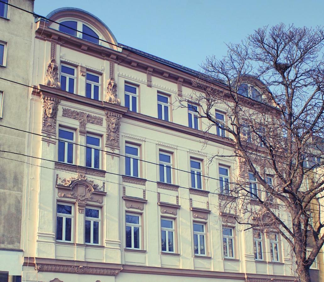 4 Beds And More Vienna Apartments - Contactless Check-In エクステリア 写真
